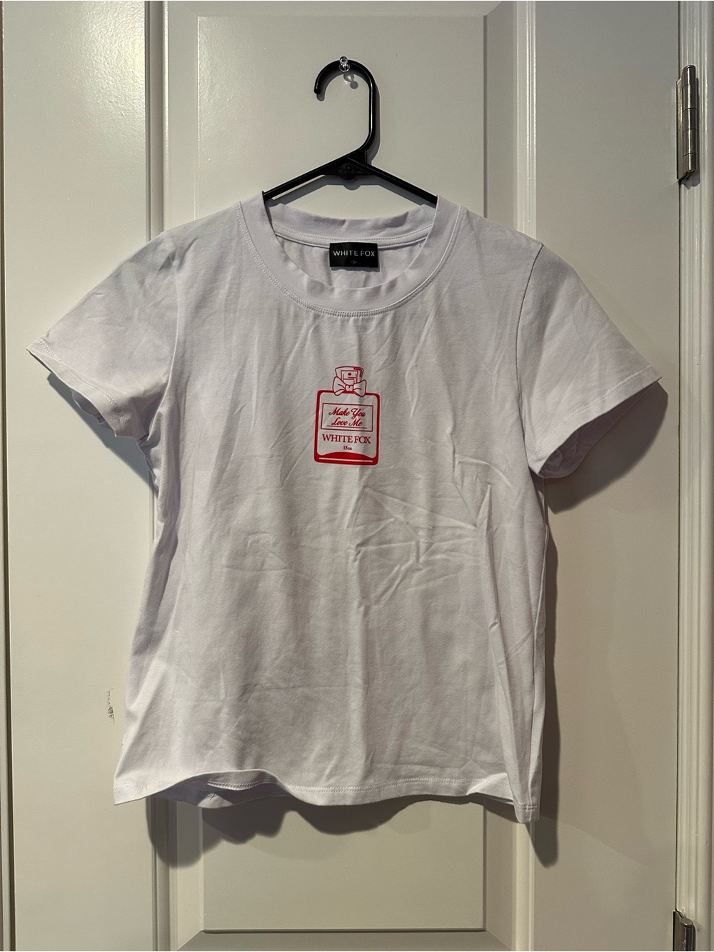 White Fox Boutique White Short Sleeve Tee with Red Graphic